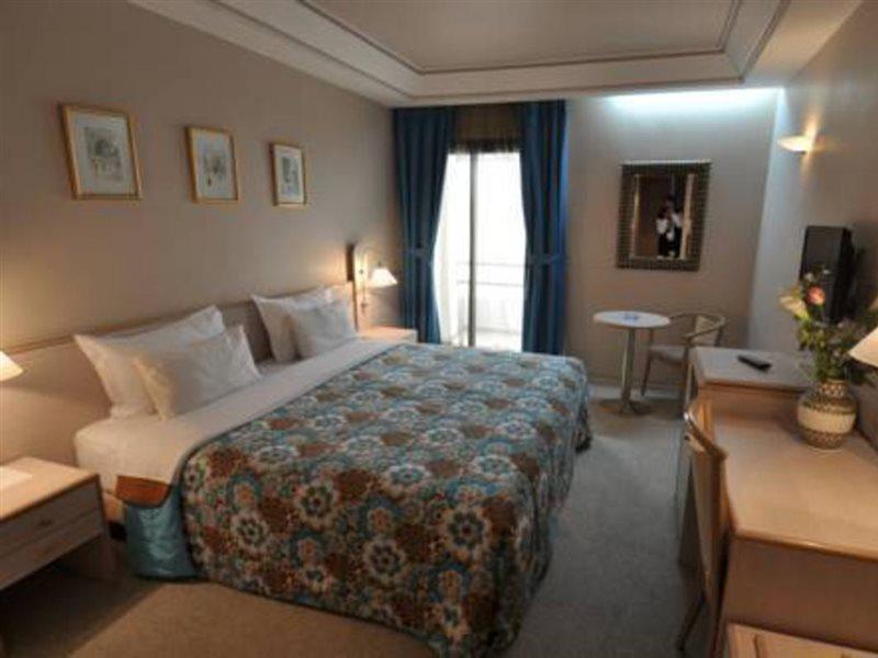 Hotel Wassim Fez Bagian luar foto